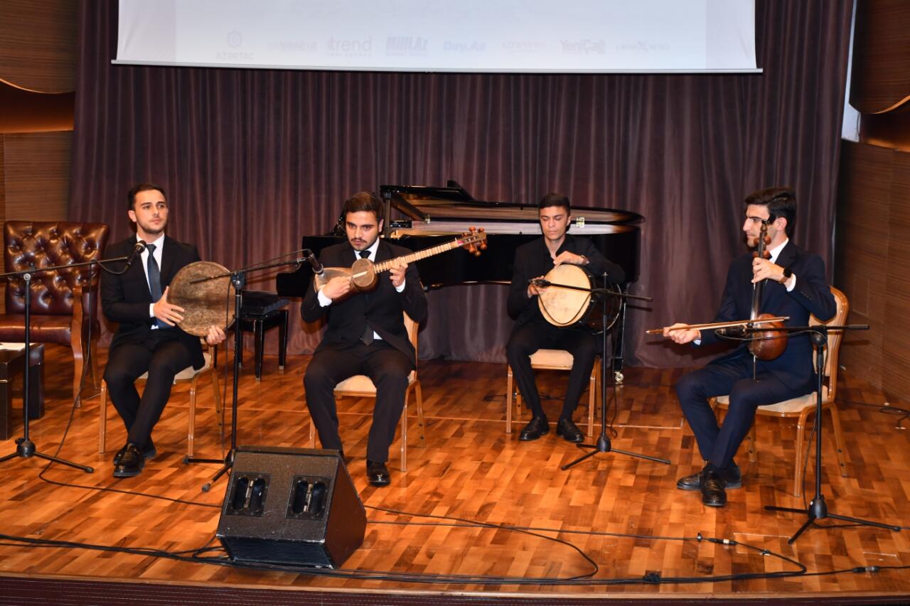 Тема патриотизма в азербайджанском искусстве – посвящается Дню Победы