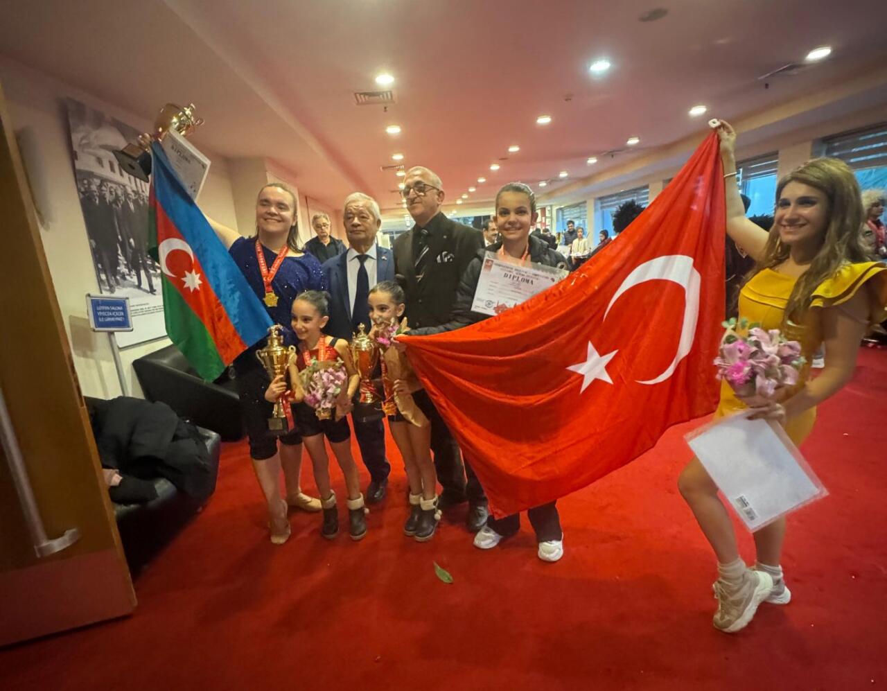 Азербайджанский танцор стал победителем международного конкурса в Стамбуле