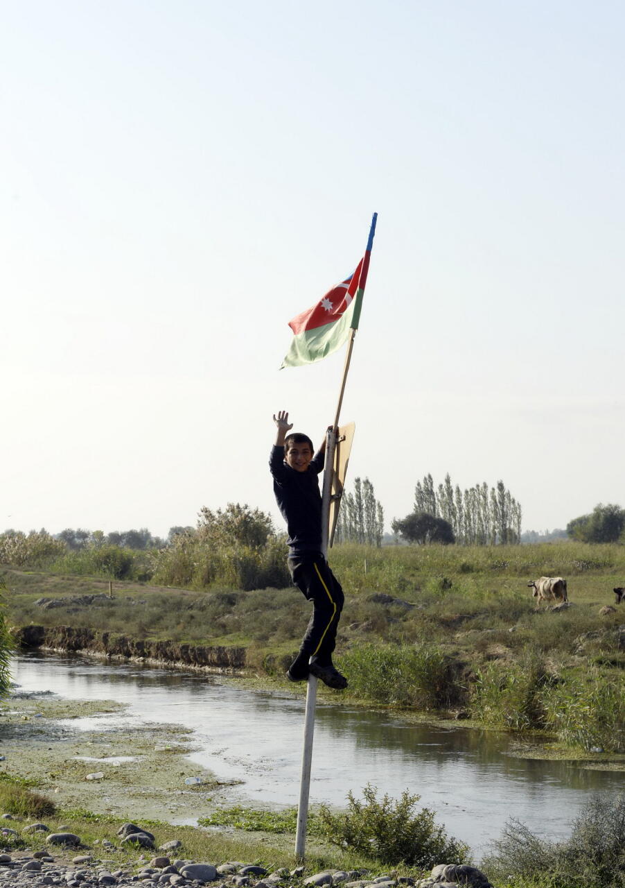 В Баку открылась выставка "Объектив Победы"