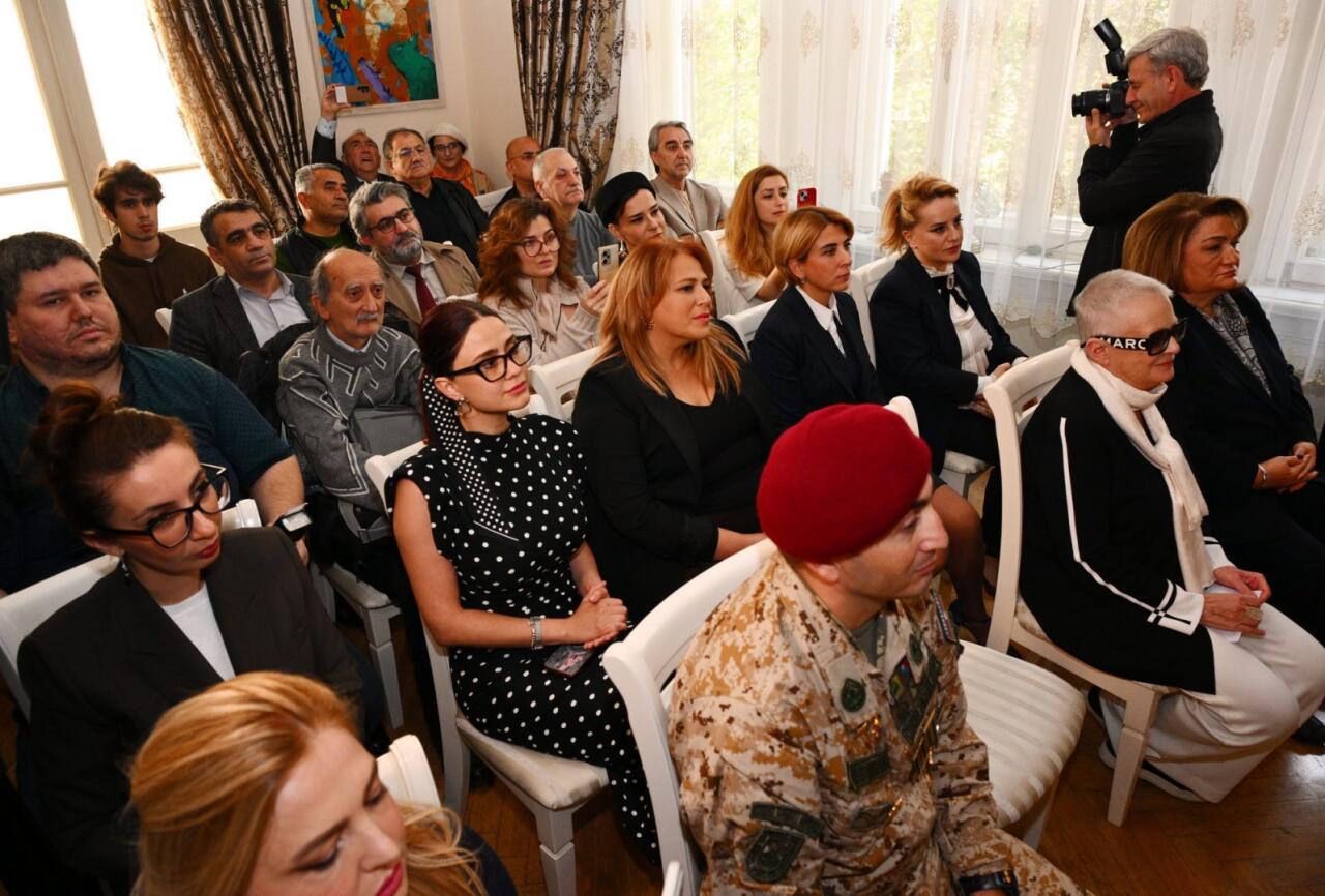 В Баку открылась выставка "Объектив Победы"