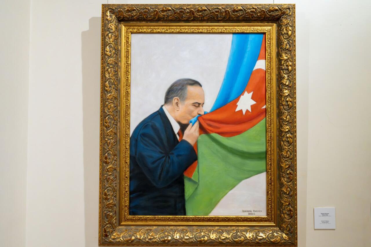 В Музее искусств открылась выставка «Цвета Победы»