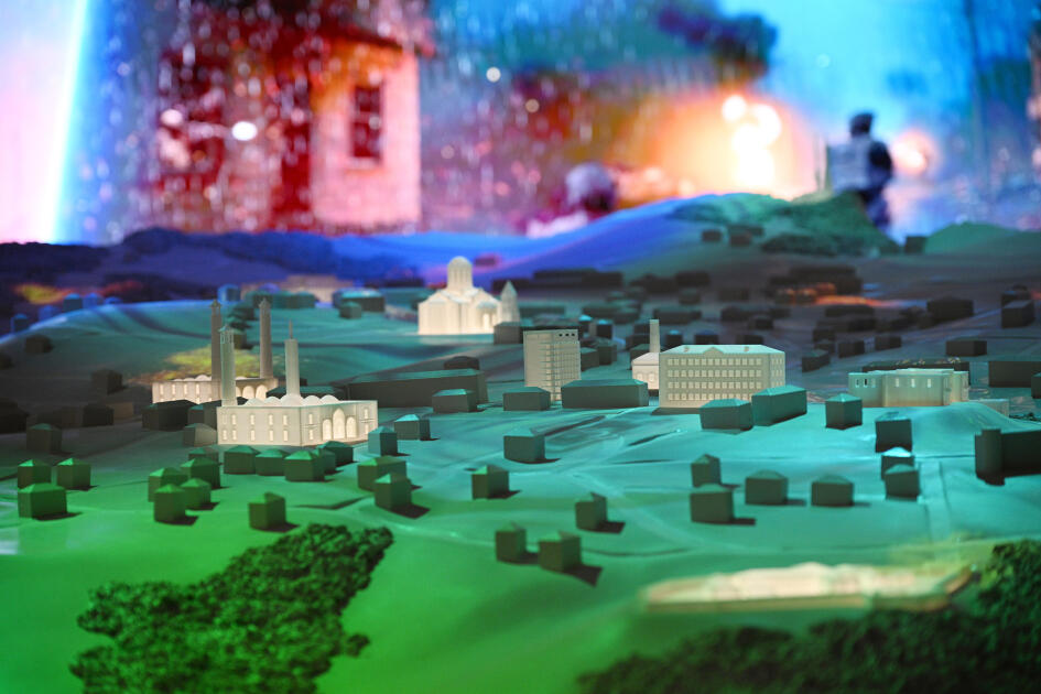 Prezident İlham Əliyev və Birinci xanım Mehriban Əliyeva Bakıda Zəfər abidəsini ziyarət edib və Zəfər muzeyinin açılışında iştirak ediblər