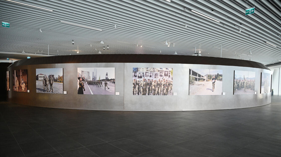 Prezident İlham Əliyev və Birinci xanım Mehriban Əliyeva Bakıda Zəfər abidəsini ziyarət edib və Zəfər muzeyinin açılışında iştirak ediblər