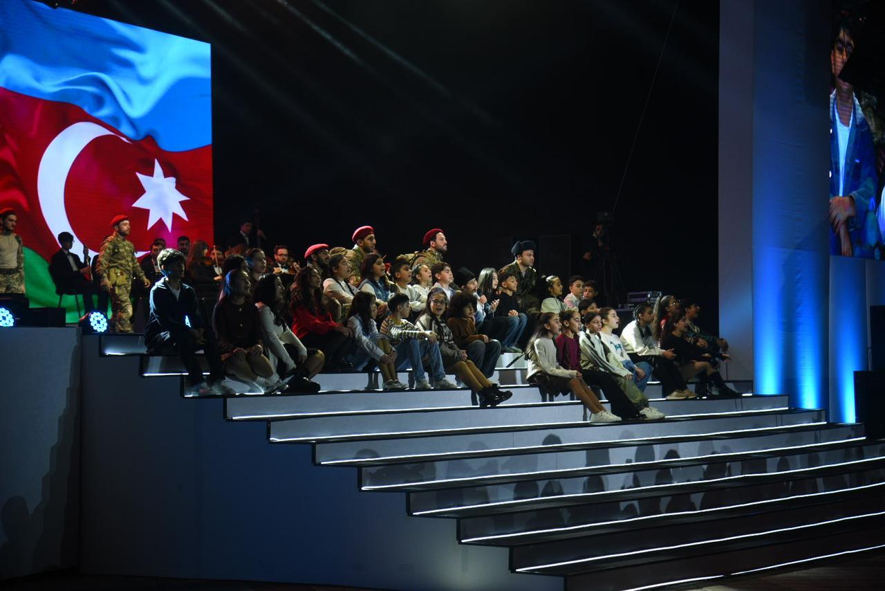 В Баку проходит праздничный концерт, посвященный Дню Победы