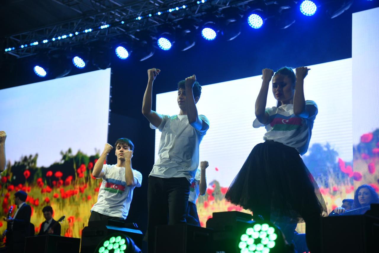 В Баку проходит праздничный концерт, посвященный Дню Победы