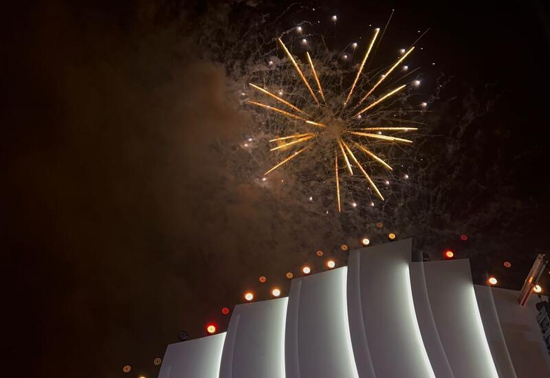 В Баку отметили День Победы грандиозным фейерверком