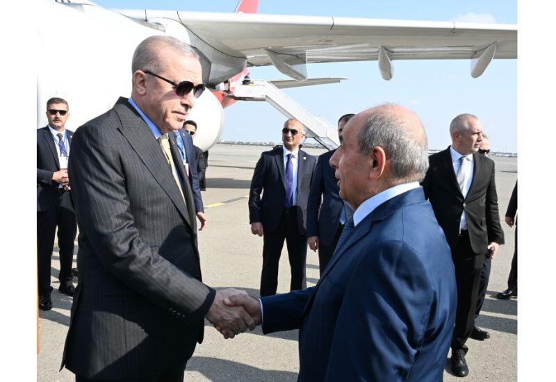 Президент Турции Реджеп Тайип Эрдоган прибыл с визитом в Азербайджан