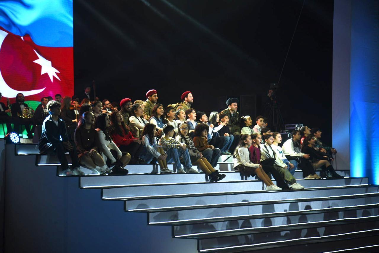 В Баку проходит праздничный концерт, посвященный Дню Победы