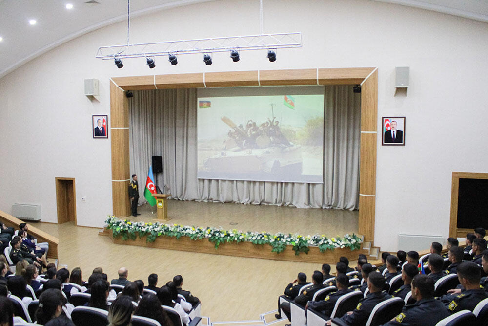 8 Noyabr - Zəfər Gününün beşinci ildönümü Azərbaycan Ordusunda təntənəli şəkildə qeyd edilib