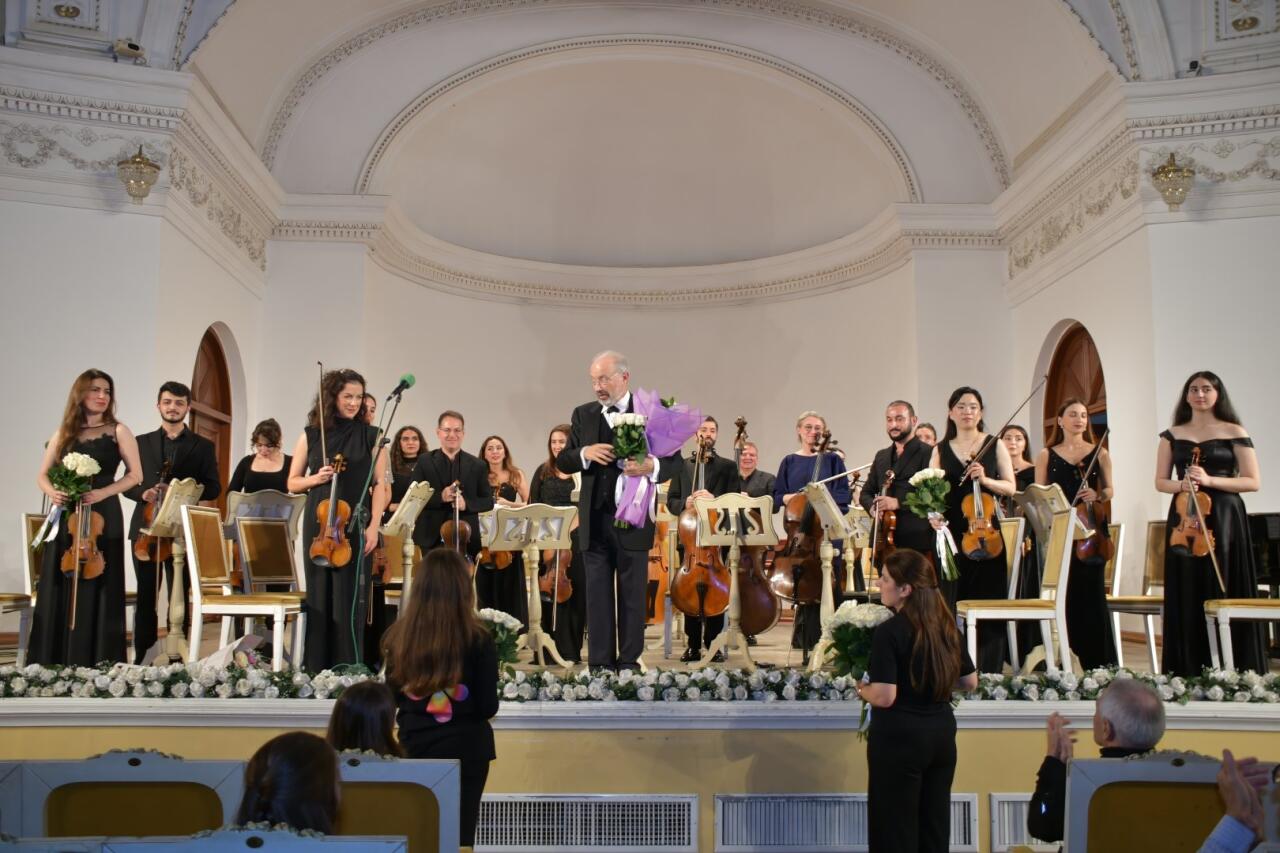 Японская скрипачка о первом визите в Баку: Здесь чувствуется энергия!