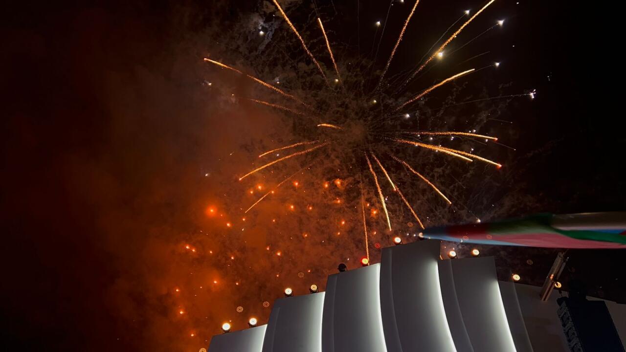 В Баку отметили День Победы грандиозным фейерверком