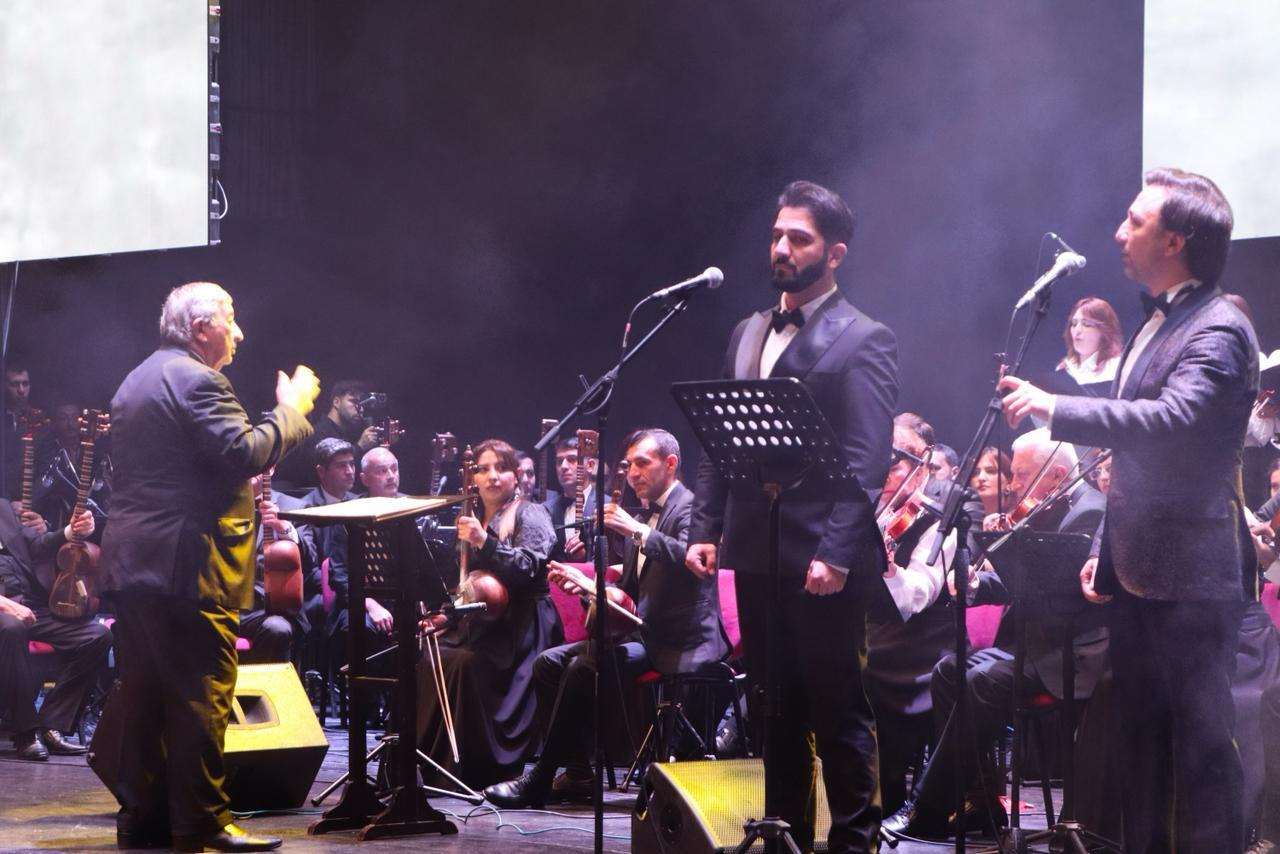 В Гянджинской филармонии состоялся концерт "Вечное братство" по случаю Дня Победы