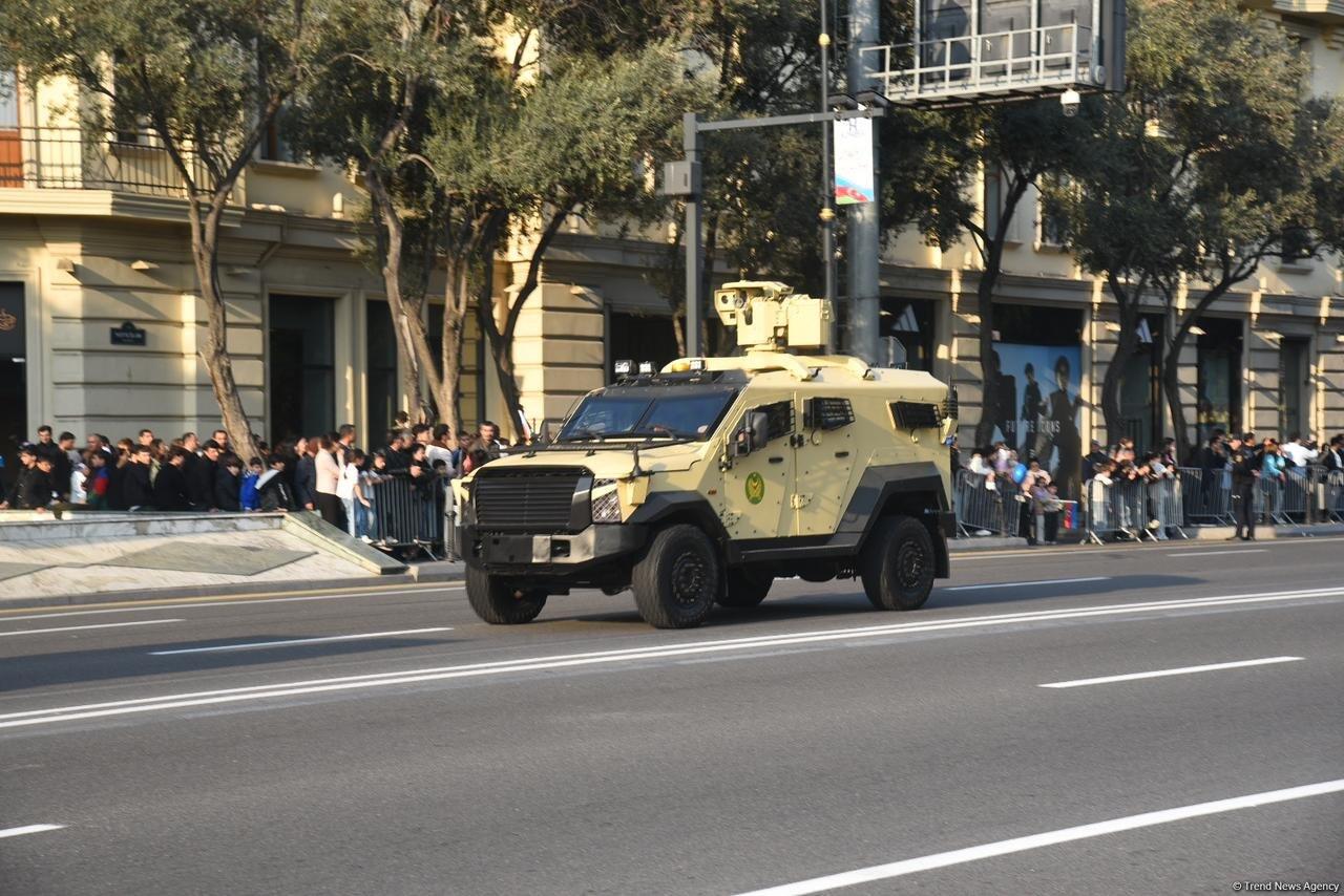 В Баку прошел военный парад, посвященный пятой годовщине Победы в Отечественной войне