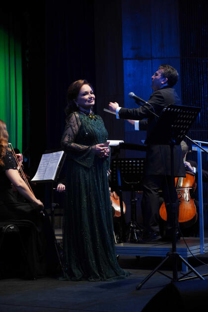 Театр оперы и балета отметил День Победы праздничным концертом