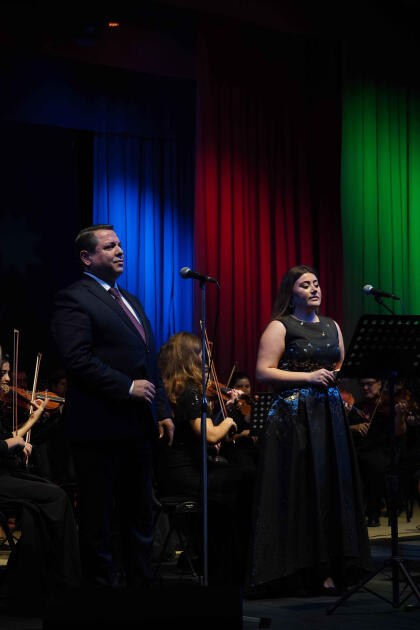 Театр оперы и балета отметил День Победы праздничным концертом