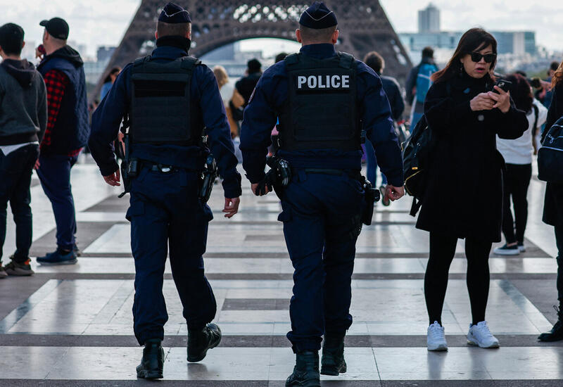 Во Франции потребовали усилить безопасность в преддверии годовщины терактов в Париже