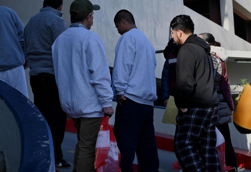 В США планируют купить склады для размещения нелегальных мигрантов