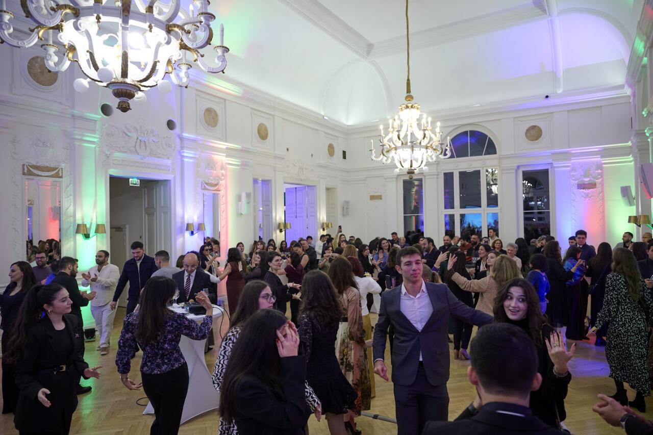 Zəfər Günü Strasburqda təntənə ilə qeyd olunub