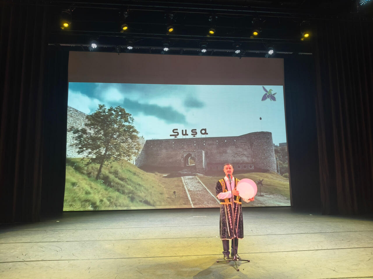 В Нидерландах с большим энтузиазмом отметили День Победы Азербайджана