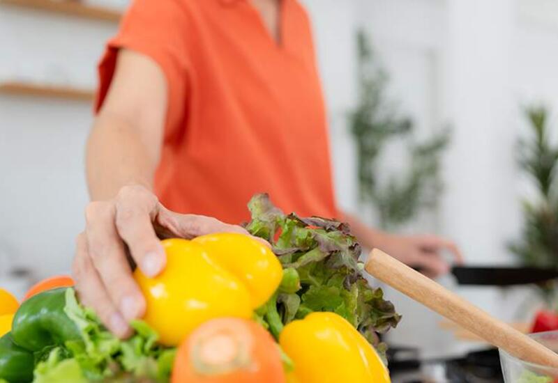 Врач развеяла миф о вреде еды после шести часов вечера