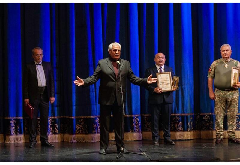 Победе Азербайджана посвящается