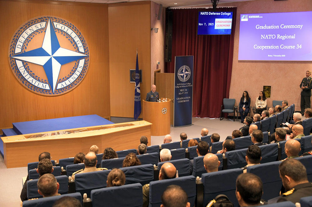 Азербайджанский военнослужащий успешно прошел курс регионального сотрудничества НАТО