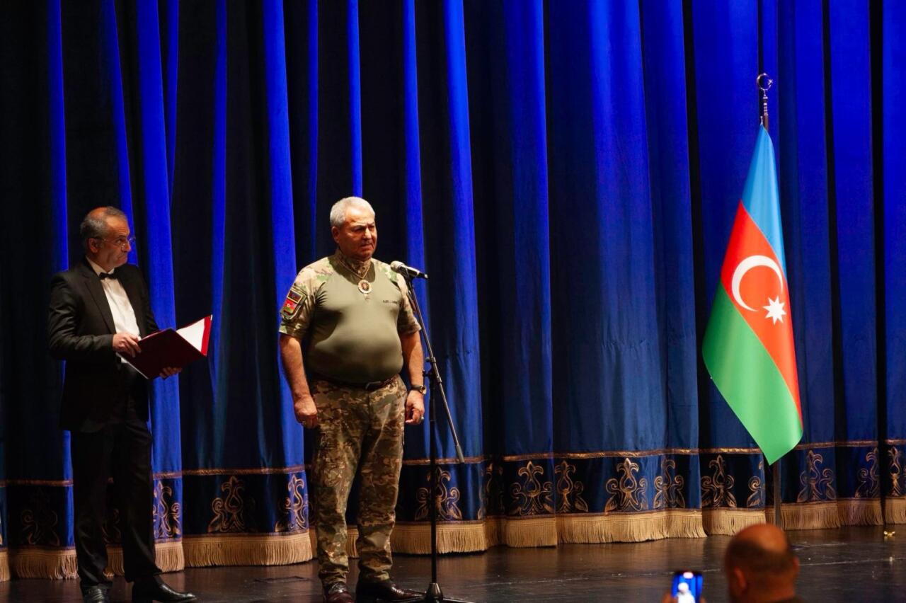 Победе Азербайджана посвящается