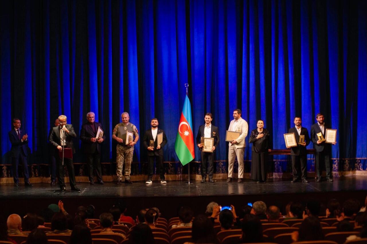 Победе Азербайджана посвящается