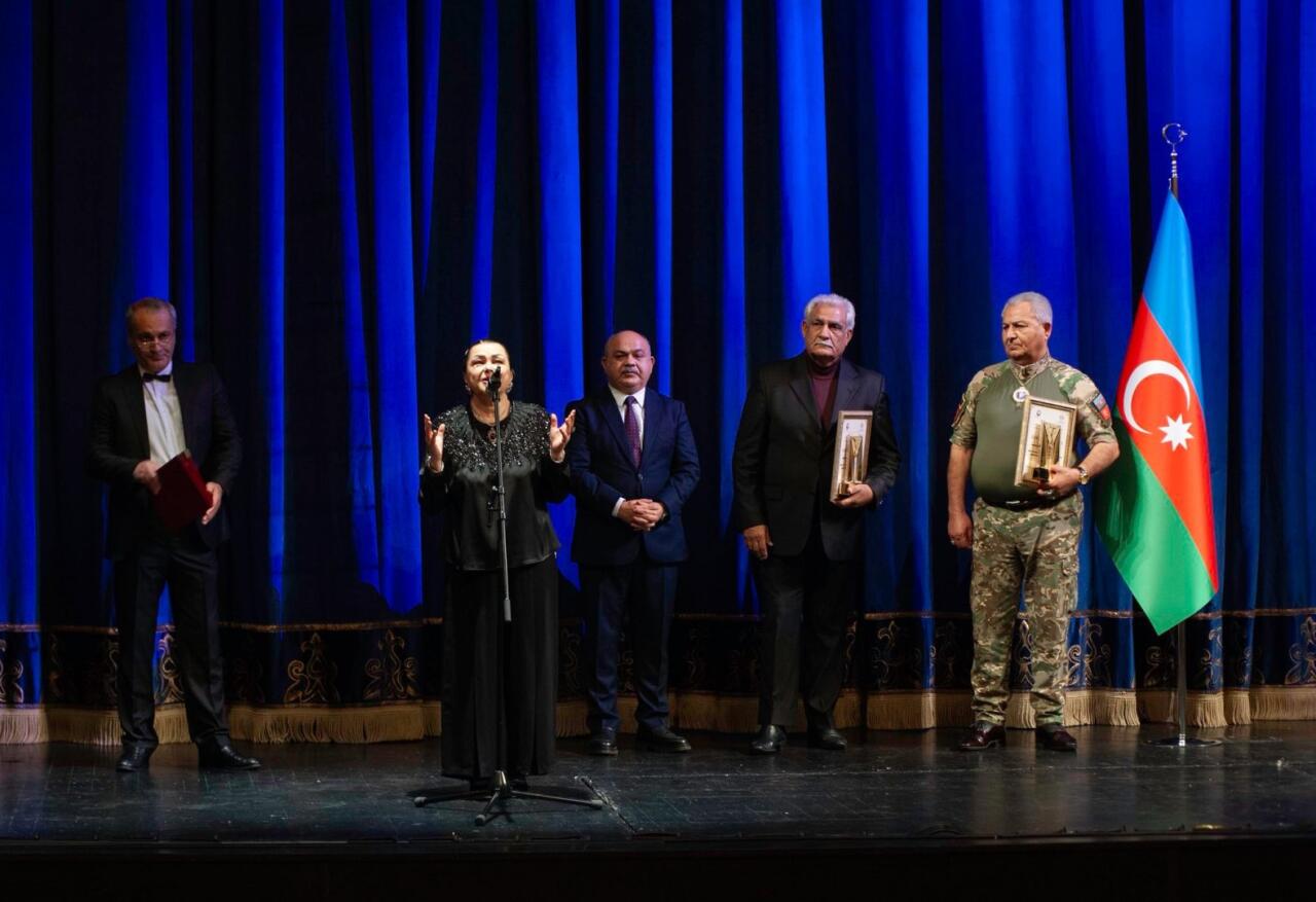 Победе Азербайджана посвящается