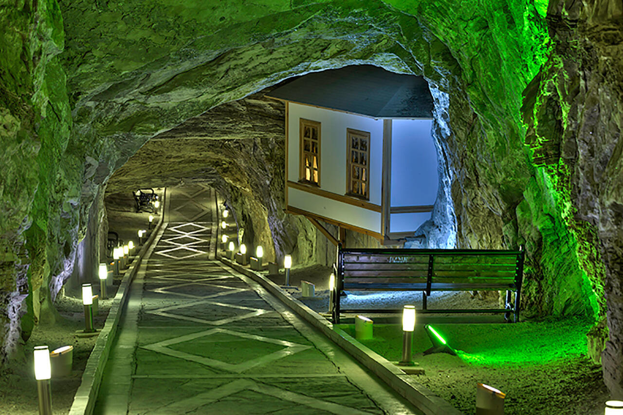 В Азербайджане закрылся известный музей