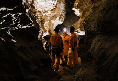 У мужчины, застрявшего в пещере, остановилось сердце после того, как он увидел ангелов