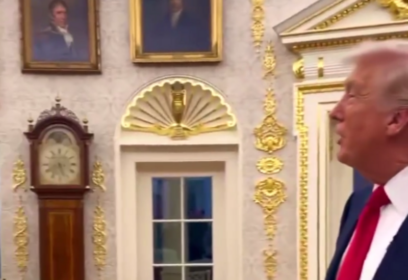 Трамп показал обновленный Овальный кабинет