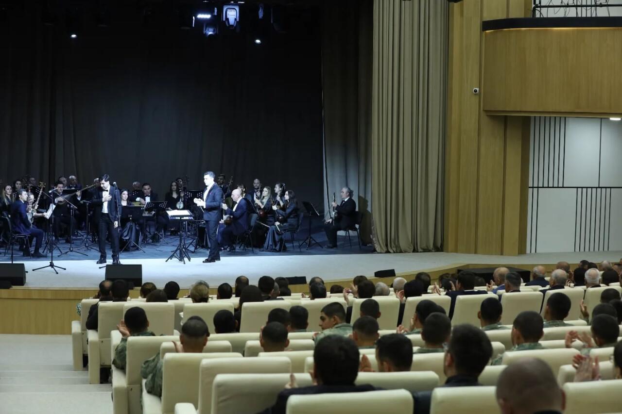 В Агдаме представлены жемчужины народной музыки