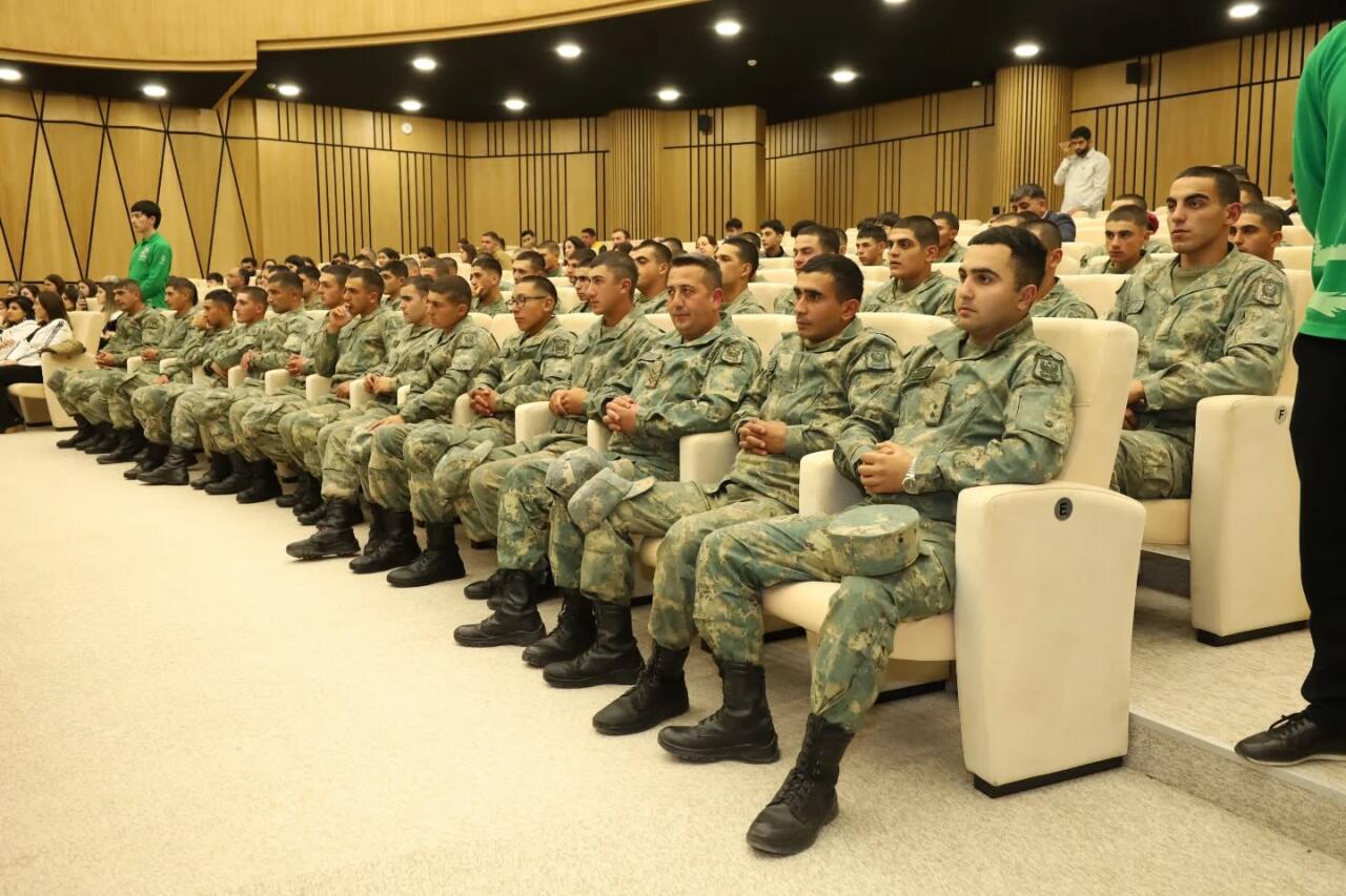 В Агдаме представлены жемчужины народной музыки