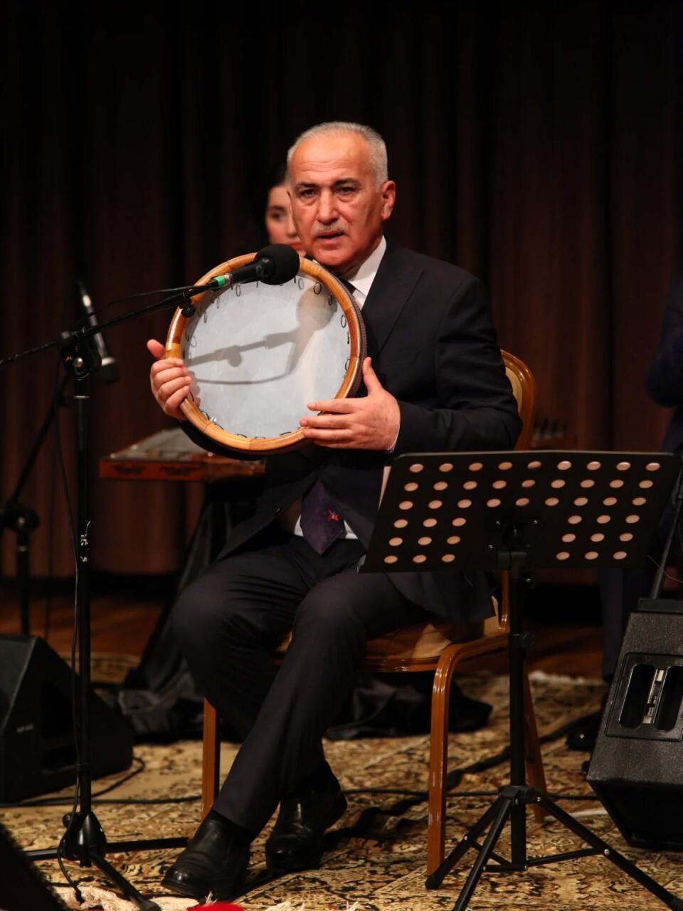 Поэтическое собрание Мирварид Дильбази - концерт Майи Джабраиловой