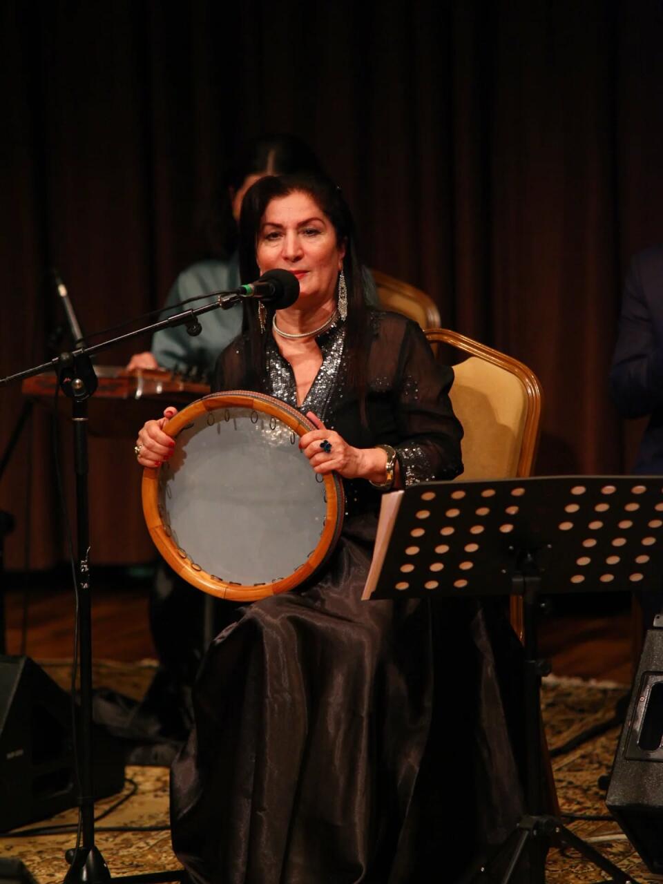 Поэтическое собрание Мирварид Дильбази - концерт Майи Джабраиловой