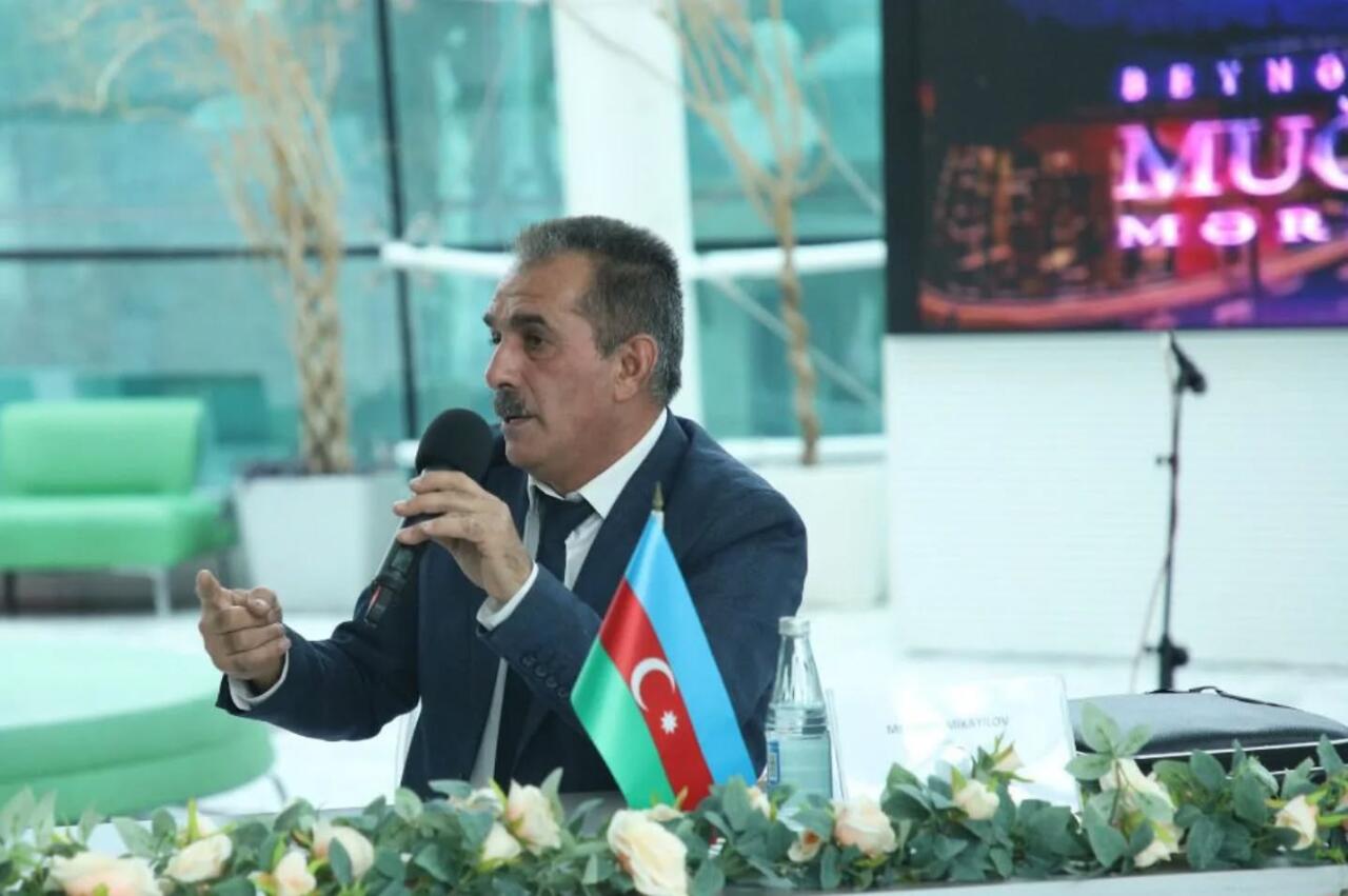 Представлено творческое наследие мастеров-таристов Мамедхана Бакиханова и Кямиля Ахмедова