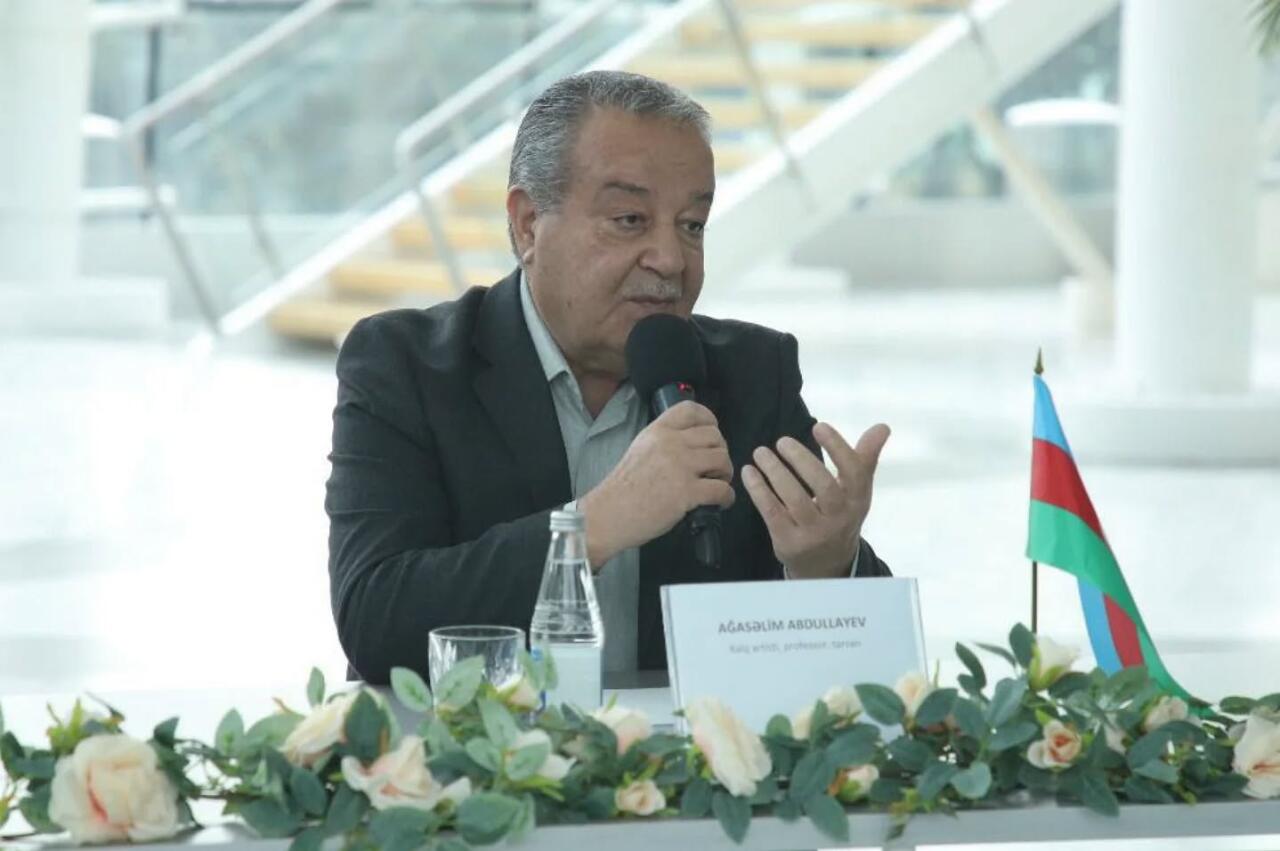 Представлено творческое наследие мастеров-таристов Мамедхана Бакиханова и Кямиля Ахмедова