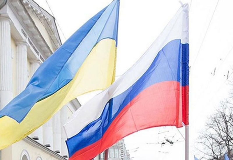 Киев официально приостановил переговоры с Москвой