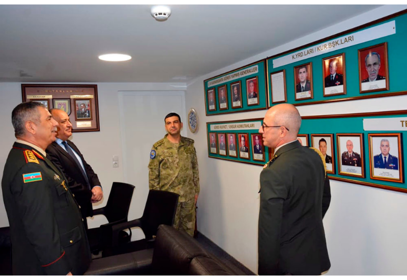 Продолжается визит министра обороны Азербайджана в Боснию и Герцеговину