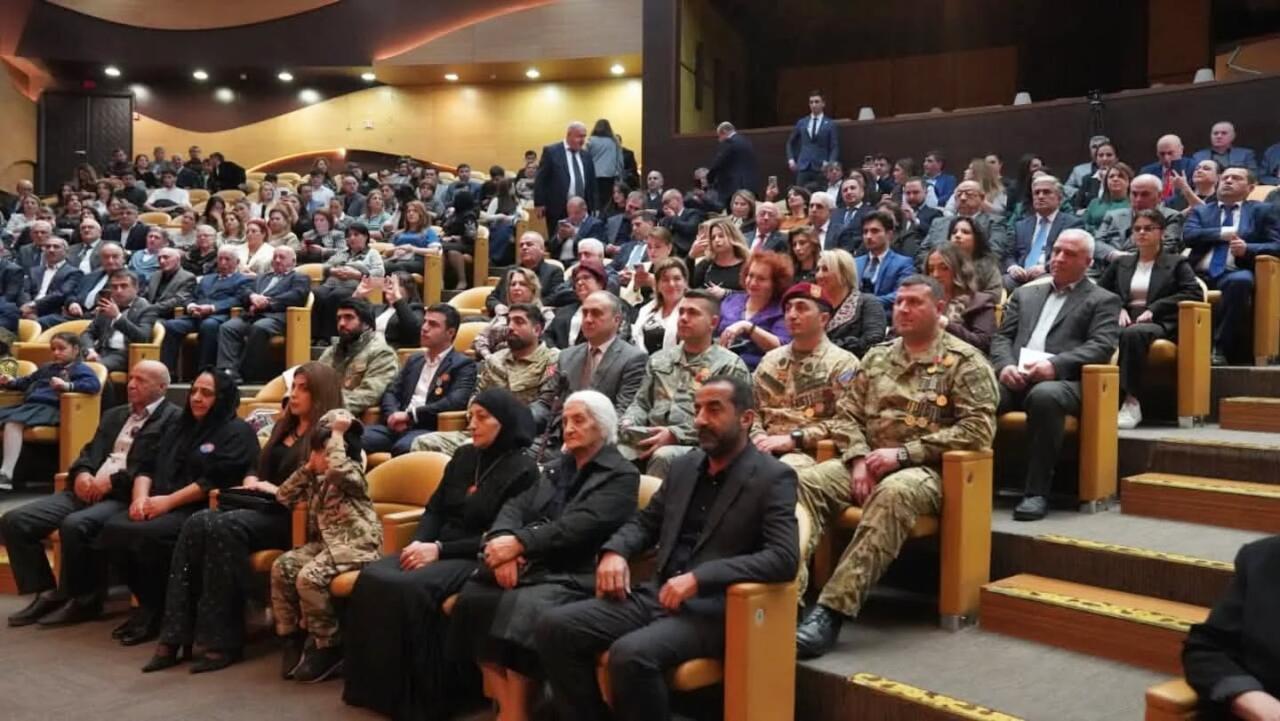 В Баку состоялся вечер патриотической песни, посвященный Дню Конституции и Дню Победы