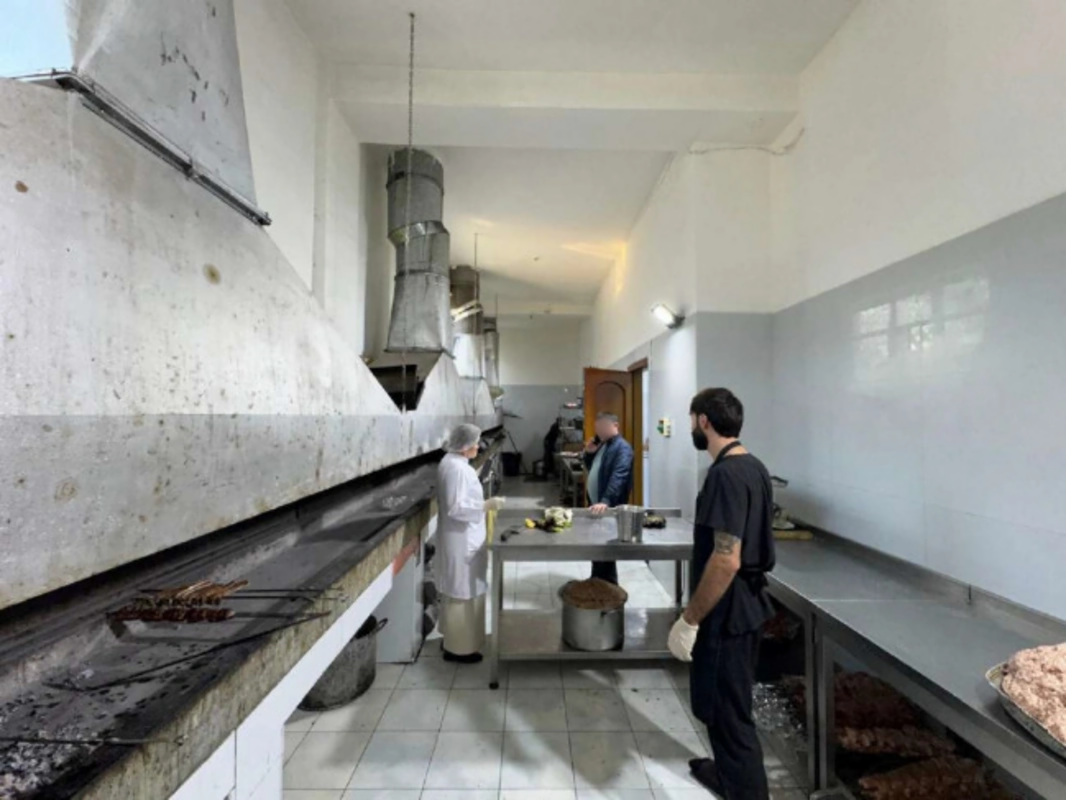 В известном доме торжеств выявили подмену мяса