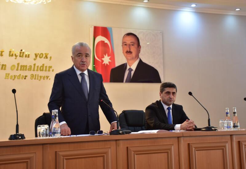 Qaxın yeni icra başçısı kollektivə təqdim olunub