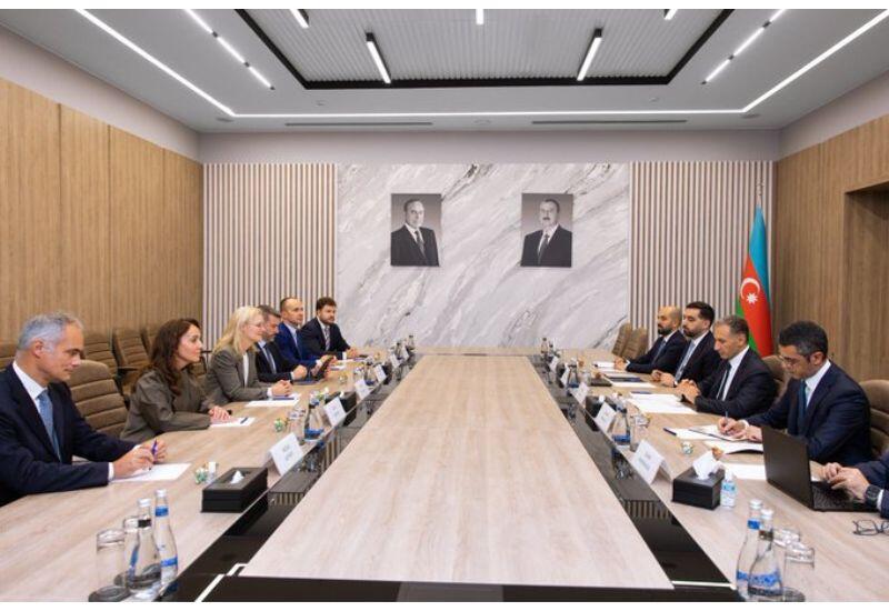 Азербайджан и МФК обсудили сотрудничество по развитию Среднего коридора
