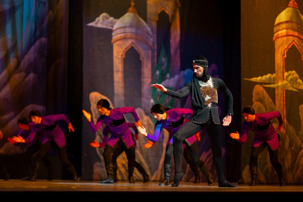 "Семь красавиц" в Азербайджане - возрождение шедевра легенды о любви и власти