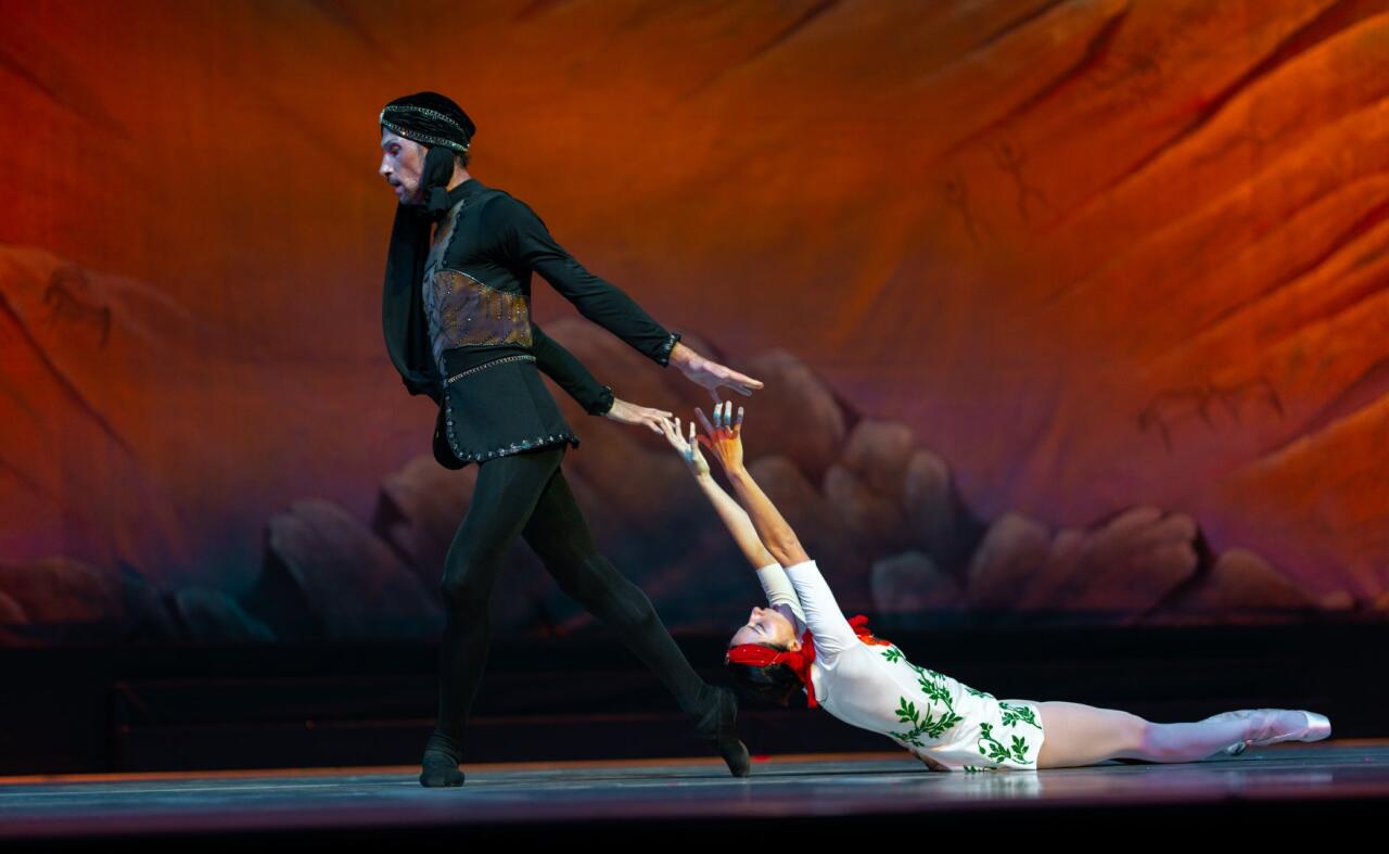 "Семь красавиц" в Азербайджане - возрождение шедевра легенды о любви и власти