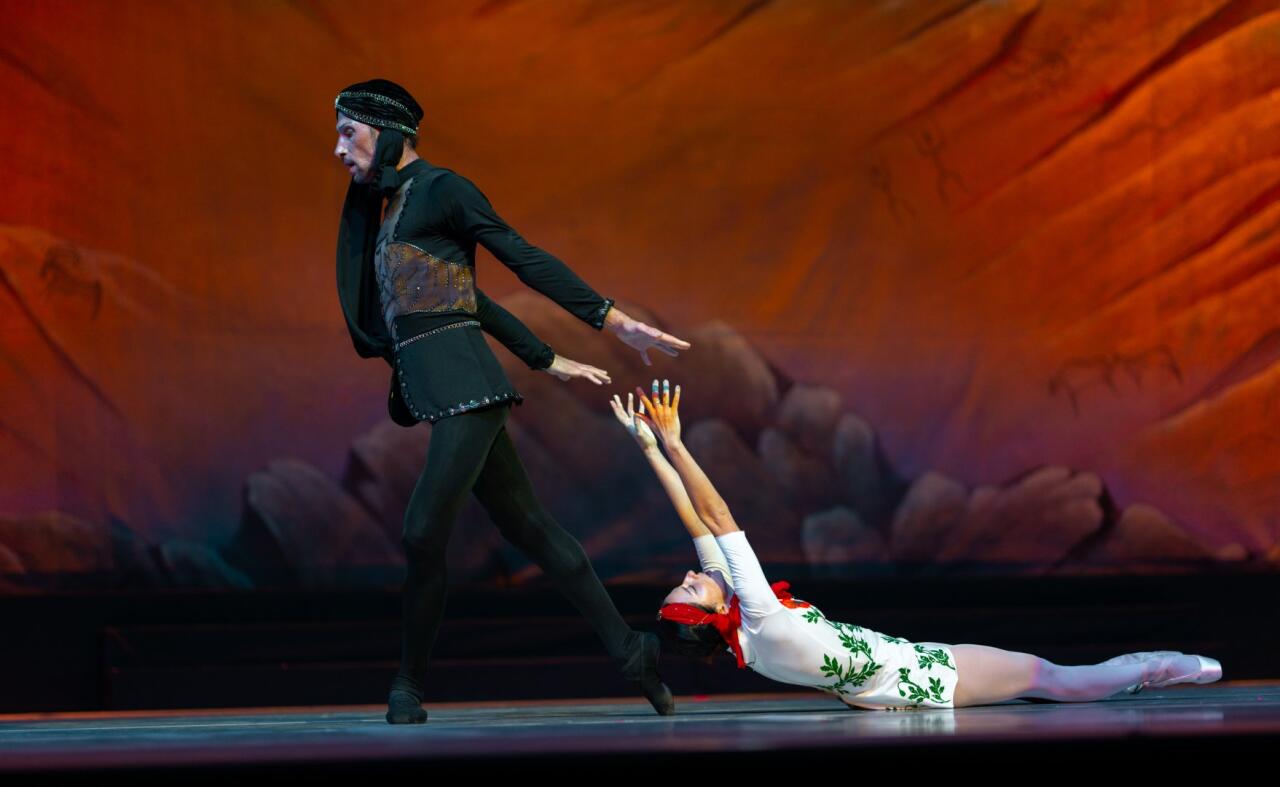 "Семь красавиц" в Азербайджане - возрождение шедевра легенды о любви и власти