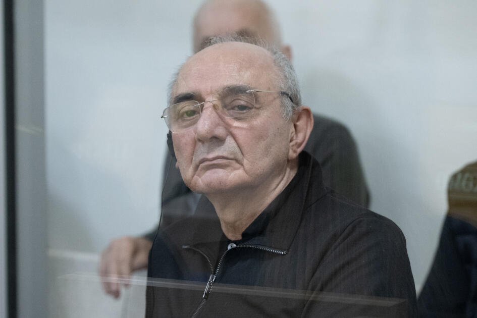 Ermənistan vətəndaşlarının məhkəməsində təqsirləndirilən şəxslərin cəzalandırılmasına dair prokurorların təklifləri səsləndirilib