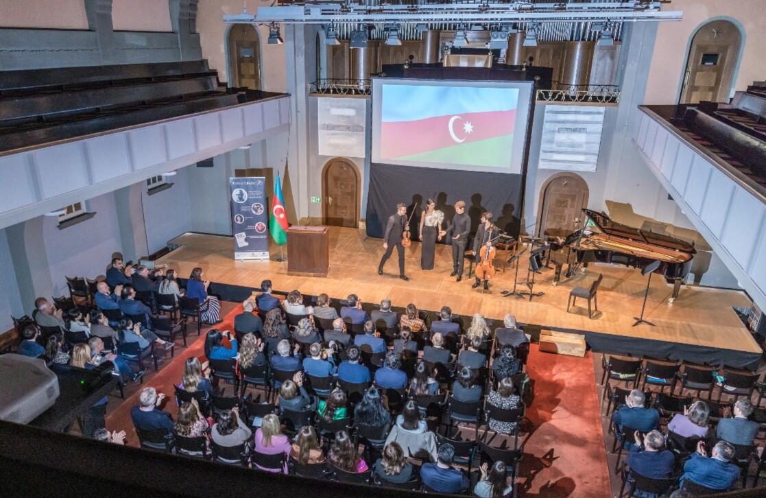 İsveçrədə Azərbaycan mədəniyyətinin və Zəfərin sədası