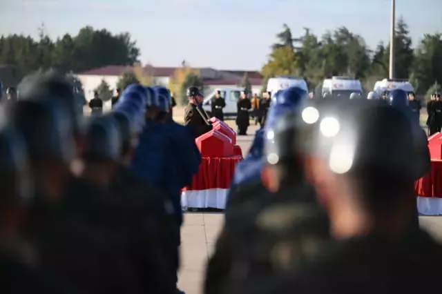 В Анкаре простились с 20 военнослужащими, погибшими при крушении самолета в Грузии